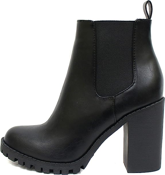 Chunky heel black boots