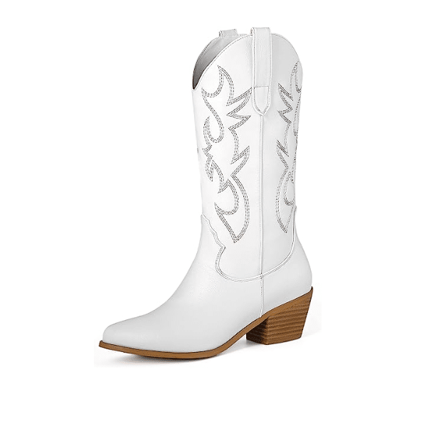 White Cowboy Boots: Cowboy Chic